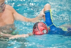 harry wright international kids learn to swim class with coach discovery bay