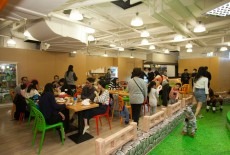 Playhouse cafe Dpark