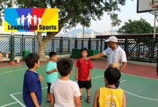 Leadership Sports HK learning basketball