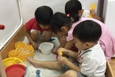 Mother Duck Babies & Parents Interactive Learning Institute Learning Centre Kids Littleton Discovery Playgroup Class Fortress Hill 15