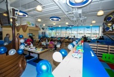 Play house cafe mikiki