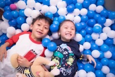 Play house cafe mikiki