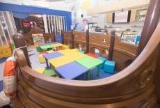 Play house cafe mikiki